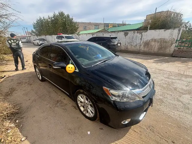 Lexus HS