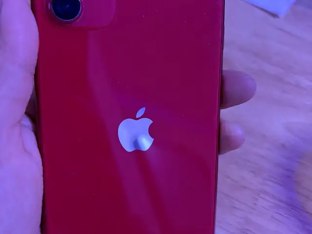 Apple Iphone 11, 64 gb, (PRODUCT)RED, Улаанбаатар — Баянзүрх — 14-р хороолол
