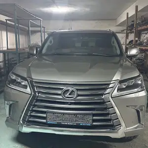 Lexus LX 570