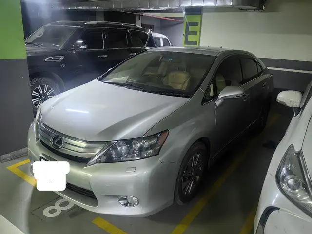 Lexus HS