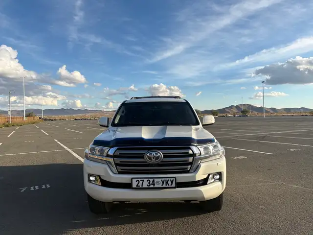 Toyota Land Cruiser 200