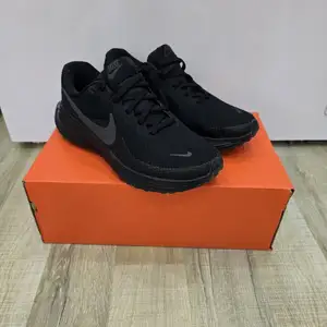 Nike, Улаанбаатар — Баянзүрх — Бөхийн Өргөө