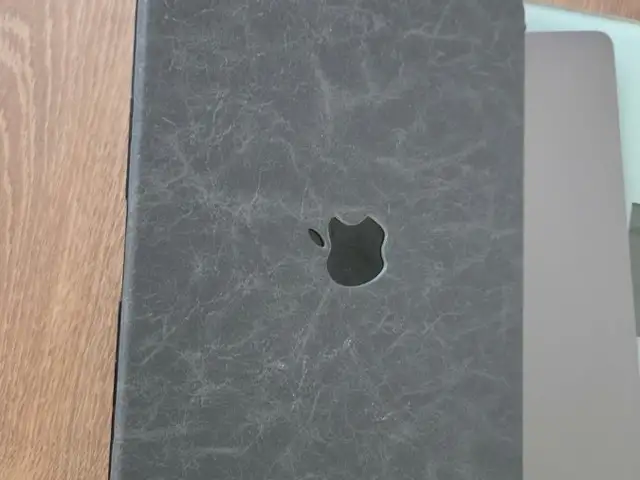 Apple 13.6, Apple M5, 16 GB RAM, 256 GB, Улаанбаатар — Баянзүрх — Ботаник