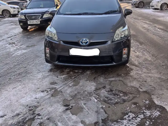 Toyota Prius 30
