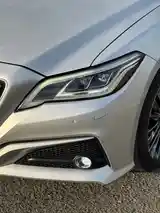 Toyota Crown, 2018/2026, Улаанбаатар — Сонгинохайрхан — Авто худалдааны цогцолбор - 7