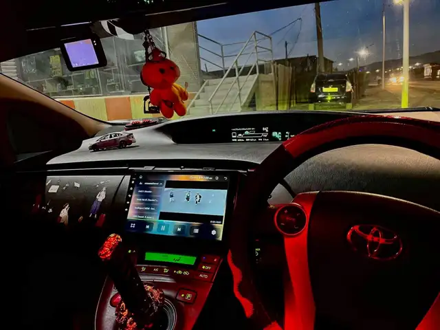 Toyota Prius 30