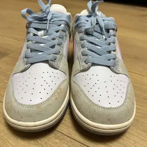 Jordan 1 low protro, Улаанбаатар — Баянгол — Төмөр зам