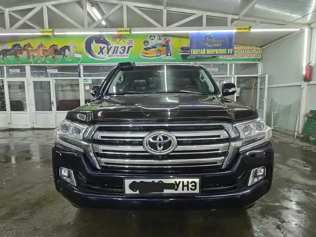 Toyota Land Cruiser 200