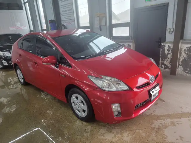 Toyota Prius 30