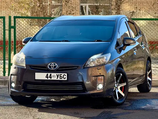 Toyota Prius 30