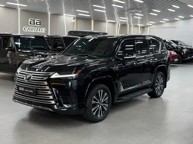 Lexus LX 600