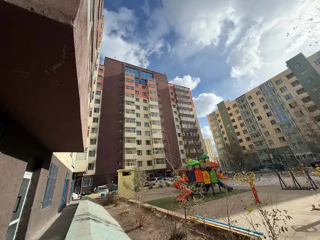 Өгөөмөр хотхонд 3 өрөө 55.86мкв, Улаанбаатар — Баянзүрх — Өгөөмөр захын зүүн