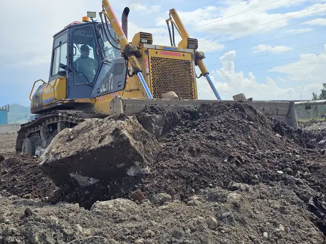 Komatsu Бульдозер, 2007, Улаанбаатар — Сонгинохайрхан — 32-р хороо