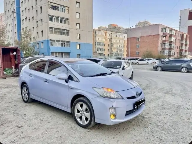 Toyota Prius 30