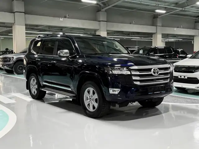 Toyota Land Cruiser 300