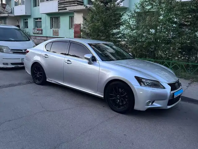 Lexus GS