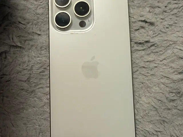 Apple iPhone 15 Pro Max, 256 gb, White Titanium, Улаанбаатар — Баянзүрх — 26-р хороо
