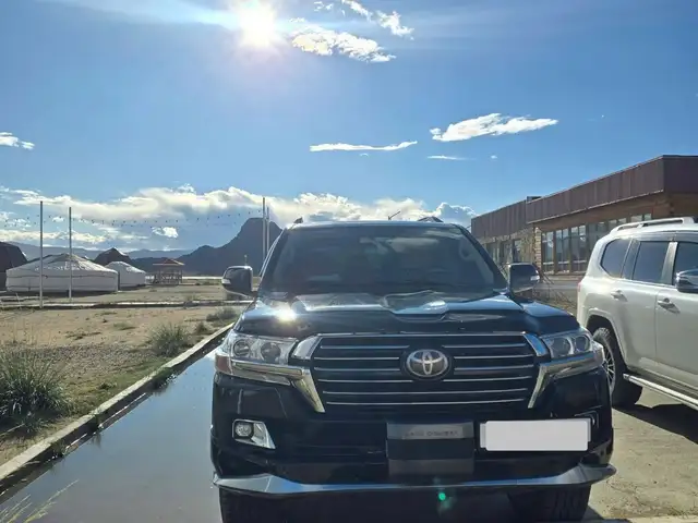 Toyota Land Cruiser 200
