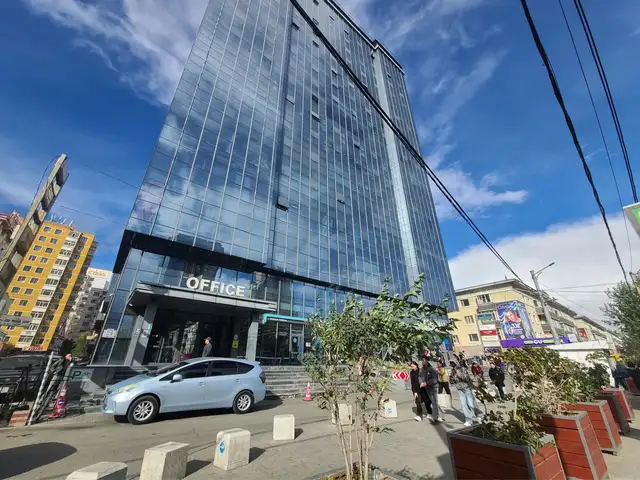 Хотын төвд, улсын их дэлгүүрийн баруун талд peace tower-т 31мкв оффис, Улаанбаатар — Чингэлтэй — 3-р хороо
