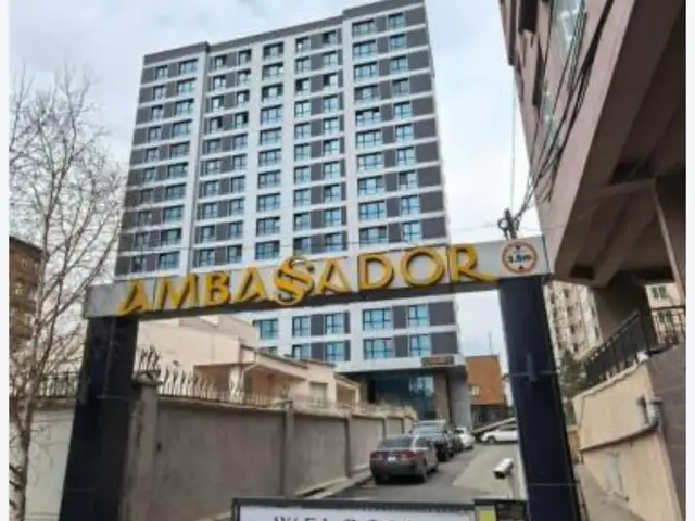 Хотын төв амбасадор 4 өрөө 150мкв, Улаанбаатар — Сүхбаатар — 1-р хороо