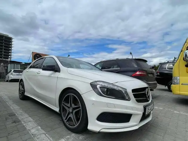 Mercedes-Benz Бусад