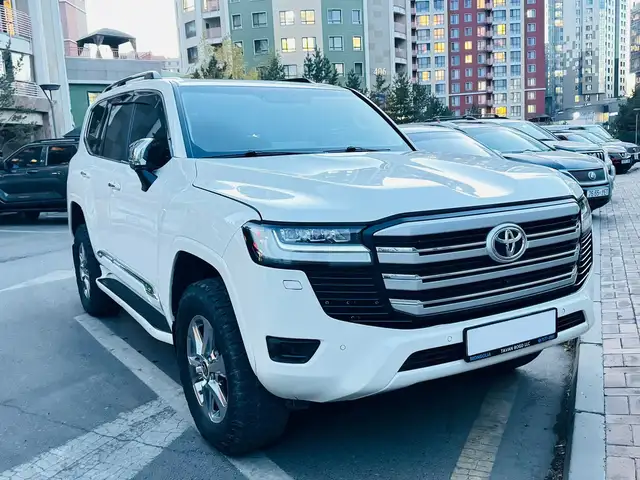 Toyota Land Cruiser 300