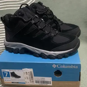Columbia gutal, Улаанбаатар — Сүхбаатар — 11-р хороолол