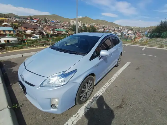 Toyota Prius 30