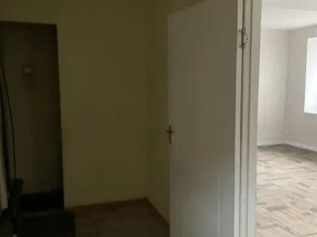 Сбд, 1 өрөө байр 30мкв, Улаанбаатар — Сүхбаатар — 11-р хороолол