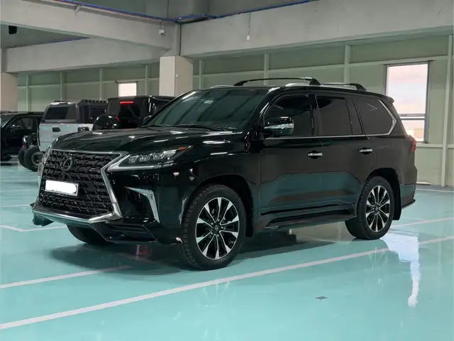 Lexus LX 570