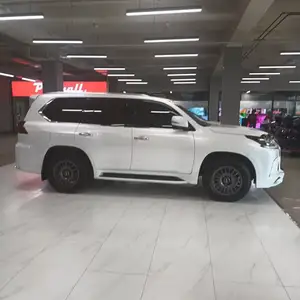 Lexus LX 570