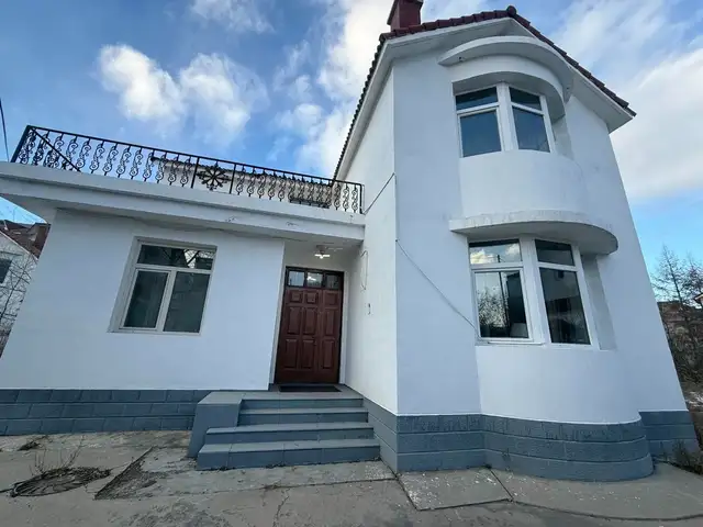 Солонгос элчингийн өөдөөс харсан жаргалан хотхонд бие даасан сингл хаус, Улаанбаатар — Хан-Уул — 15-р хороо