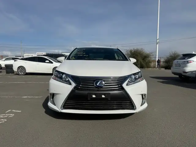 Lexus HS