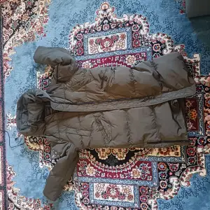 Өвлийн урт куртик, Улаанбаатар — Баянгол — 10-р хороолол