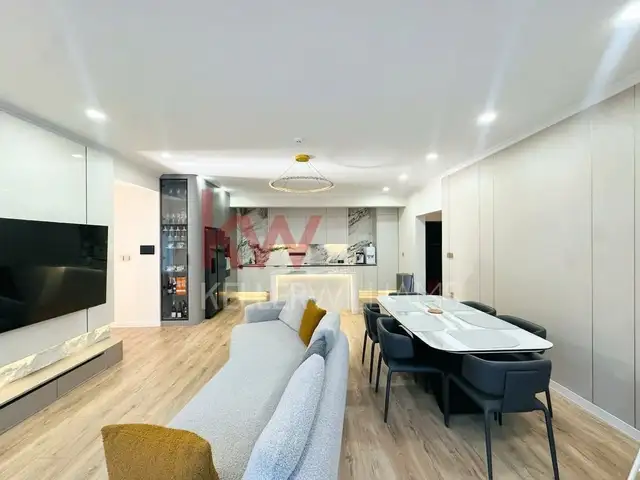 Худ emart solaris plus 4 өрөө байр 100.0мкв, Улаанбаатар — Хан-Уул — Japan town