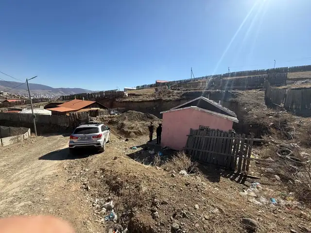 Urguugiin hoin enhbold zamd gazar baishin, Улаанбаатар — Баянгол — 6-р бичил