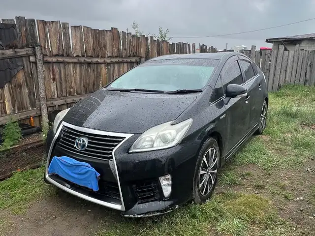 Toyota Prius 30