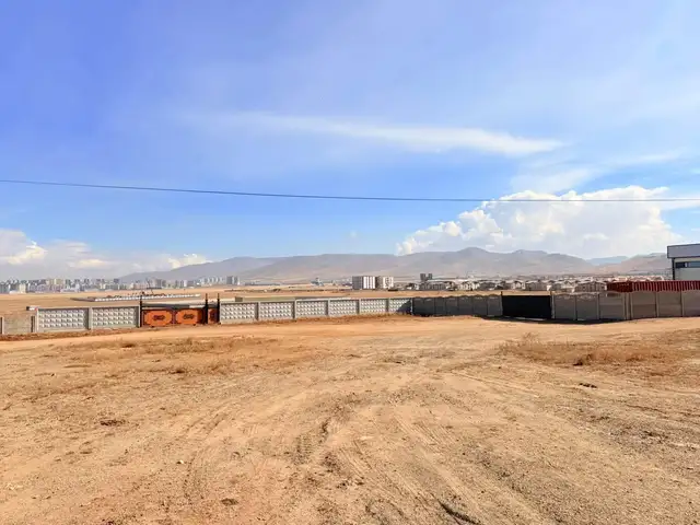 Хан уул дүүрэг архивын ерөнхий газраас урагш замд 1га газар, Улаанбаатар — Хан-Уул — Нисэх