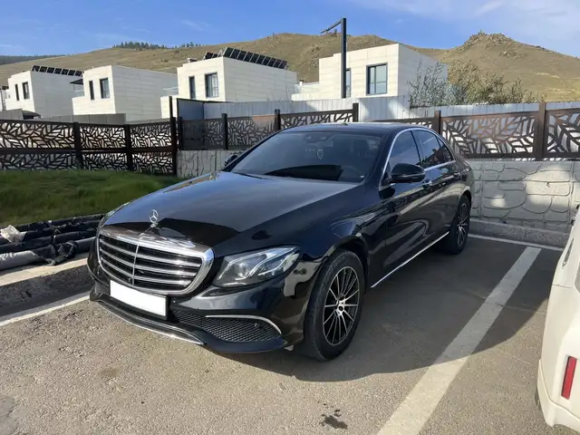 Mercedes-Benz E-Class