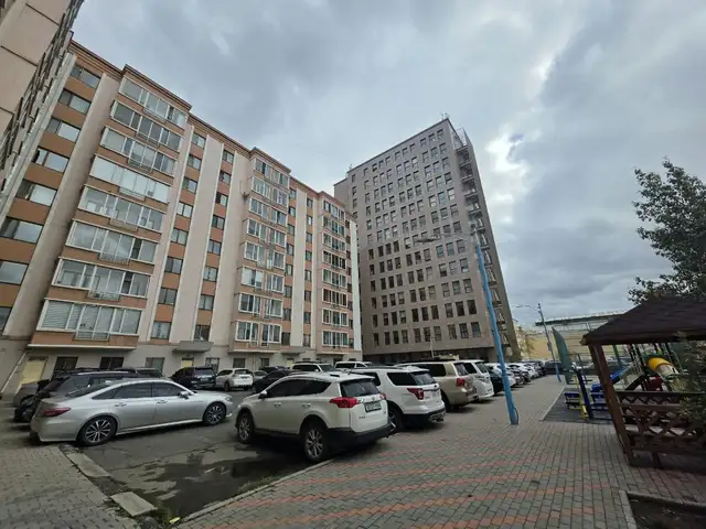 Монгол банкны баруун тал мaxtower-н ард байлалтай 3 өрөө 64мкв, Улаанбаатар — Сүхбаатар — Бага тойрог