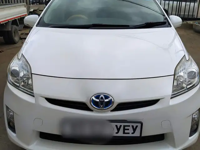 Toyota Prius 30