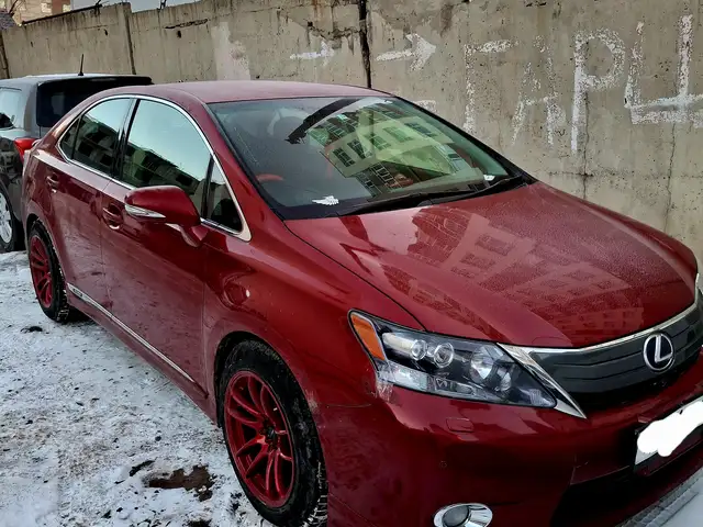 Lexus HS