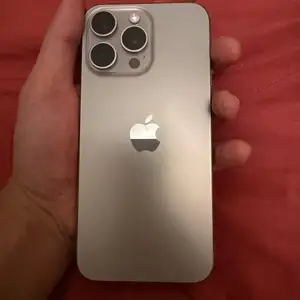 Apple iPhone 15 Pro Max, 256 gb, Natural Titanium, Улаанбаатар — Сүхбаатар — 8-р хороо
