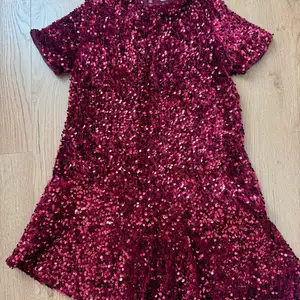 Zara пластикан даашинз 140, Улаанбаатар — Баянзүрх — Сансар