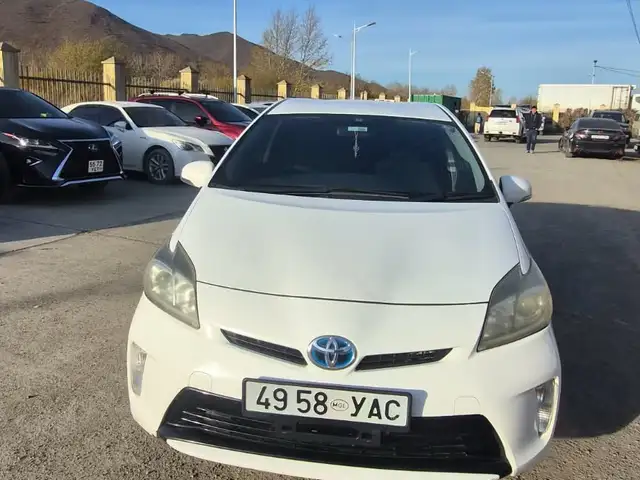 Toyota Prius 30