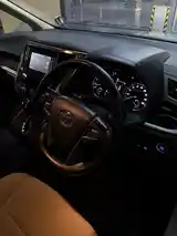 Toyota Alphard, 2019/2026, Улаанбаатар — Сүхбаатар — 3-р хороо - 13