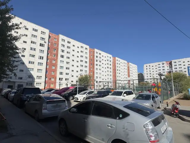 Бгд нарны гүүрний баруун талд 73-р сургуулийн урд гал тогоо тусдаа 57мкв 2өрөө, Улаанбаатар — Баянгол — Төмөр зам