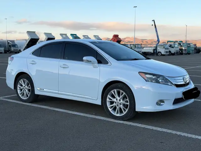 Lexus HS