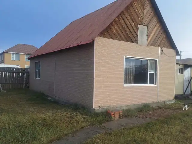 Тахилтын эцэст буудлын хажууд 380 тогтой нам даралт ханан пийшинтэй байшин, Улаанбаатар — Сонгинохайрхан — Тахилт