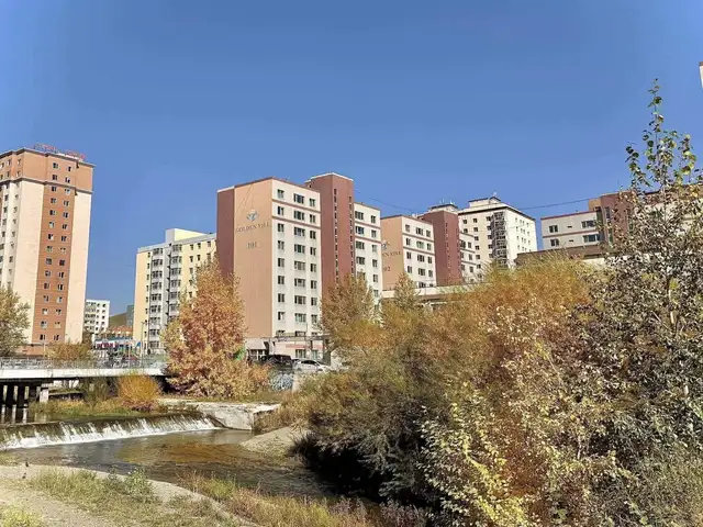 Сансарын имартын хойно, ану элчний зүүн тал golden vill хотхонд 82 мкв 3 өрөө, Улаанбаатар — Баянзүрх — Сансар